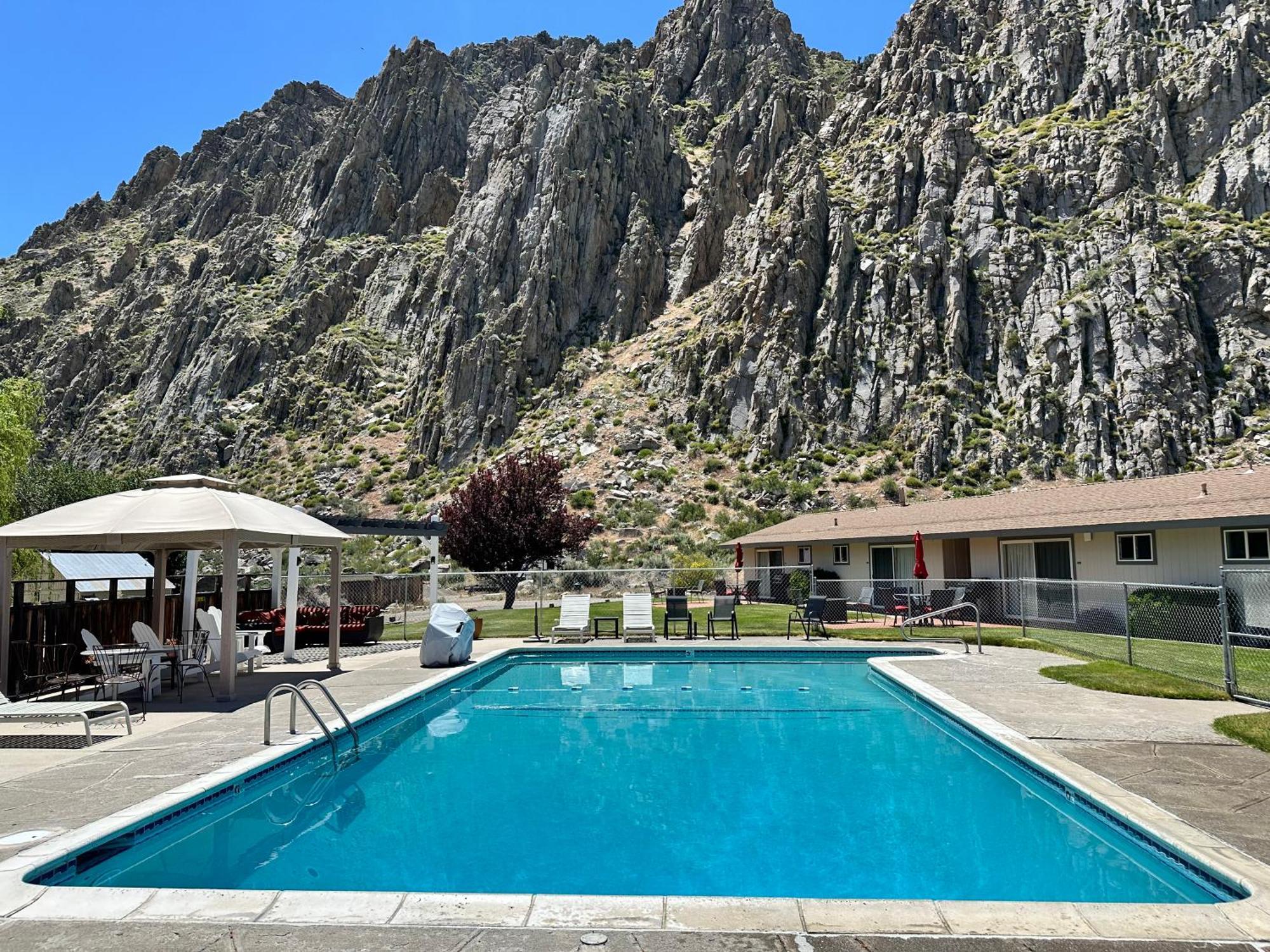 Meadowcliff Lodge Coleville ภายนอก รูปภาพ