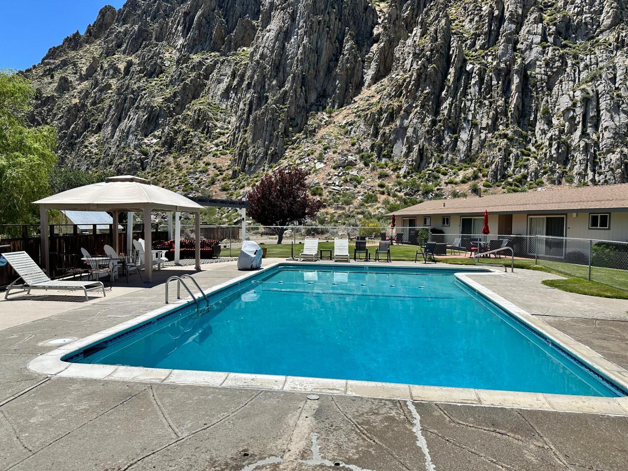 Meadowcliff Lodge Coleville ภายนอก รูปภาพ